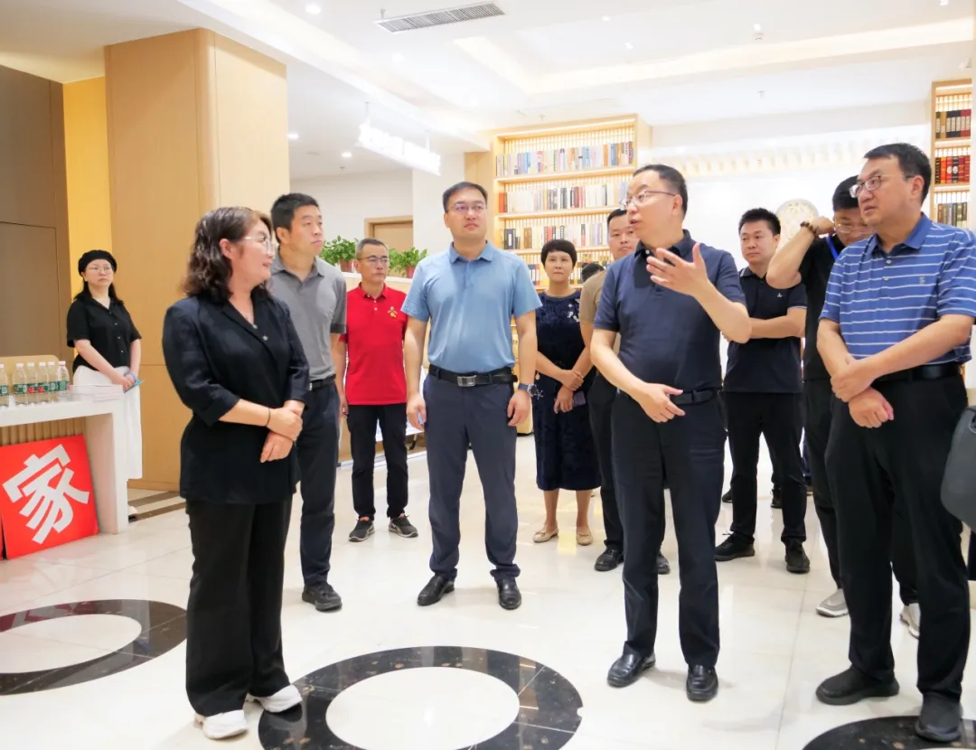 市人大代表第一專題調(diào)研小組赴頤信養(yǎng)老公司調(diào)研養(yǎng)老服務工作