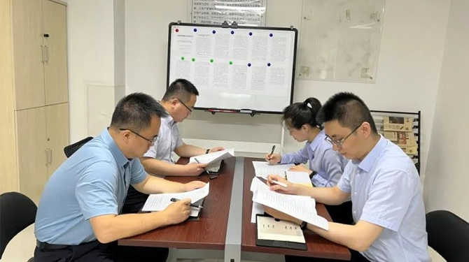 扶貧基金黨支部、第八黨支部、第四黨支部開展主題活動