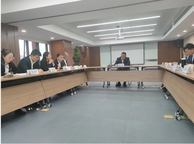 風險合規(guī)中心組織學(xué)習(xí)二十大會議精神