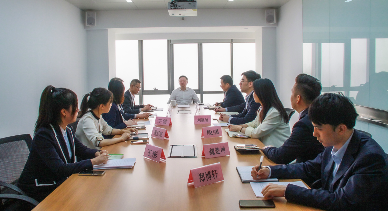 公司黨委書記、董事長(zhǎng)杜巖岫調(diào)研投行業(yè)務(wù)部