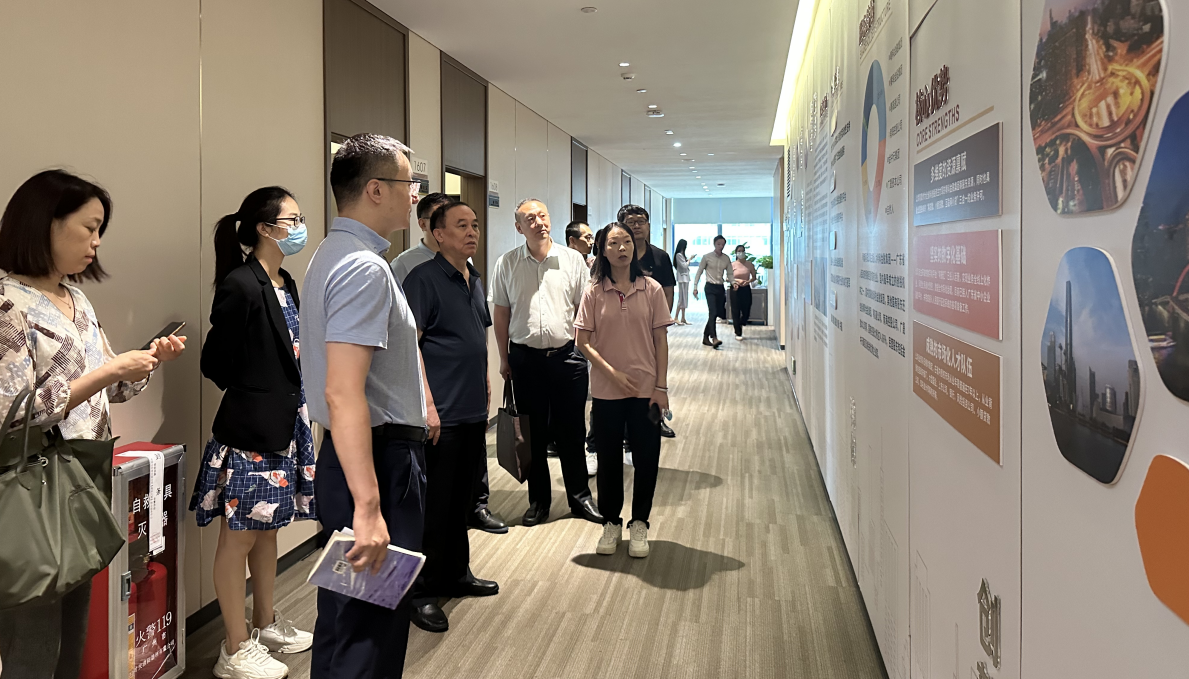 國信小貸赴粵普再貸、盈峰普惠調(diào)研交流